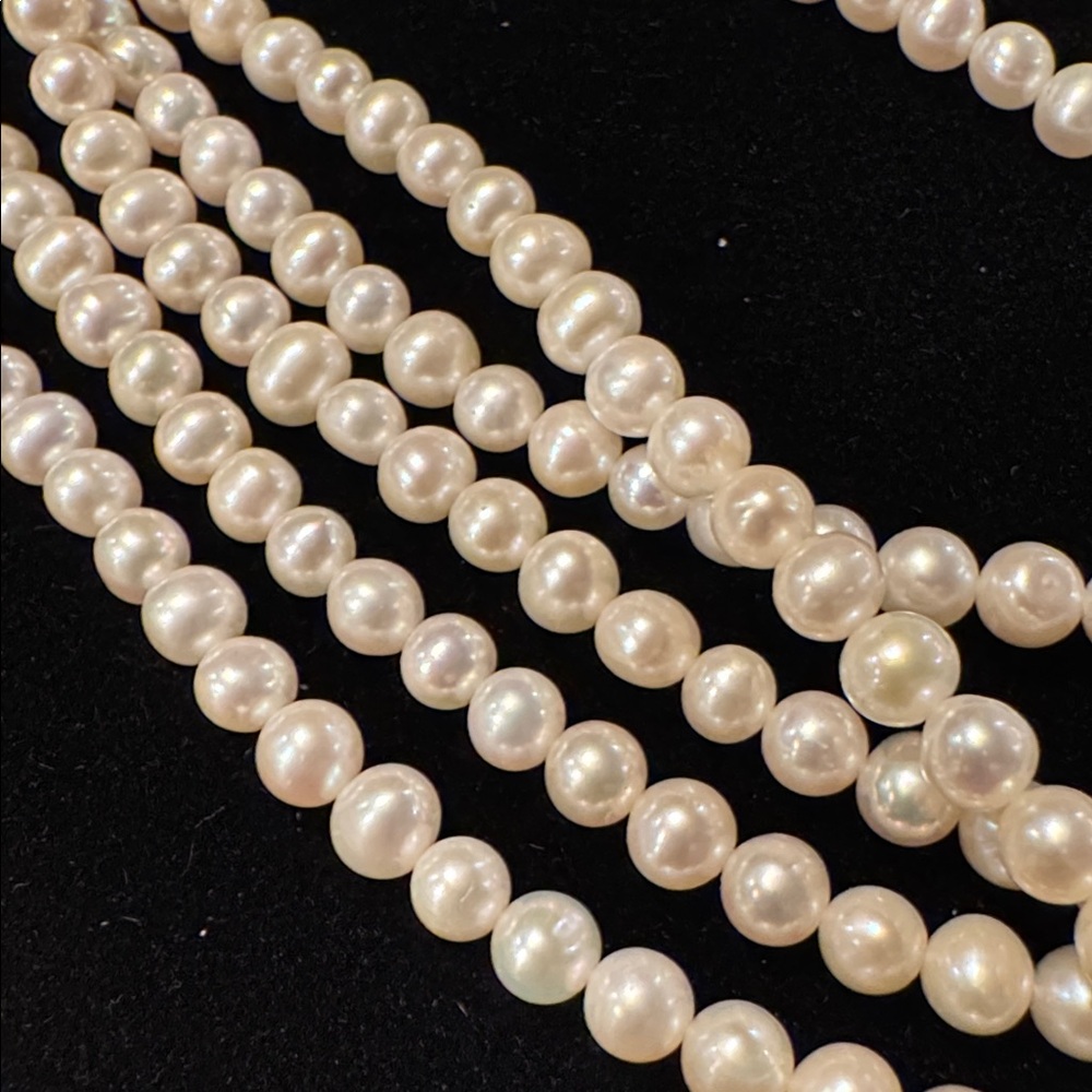Vintage 14k clasp multi strand pearl necklace - Picture 5 of 6